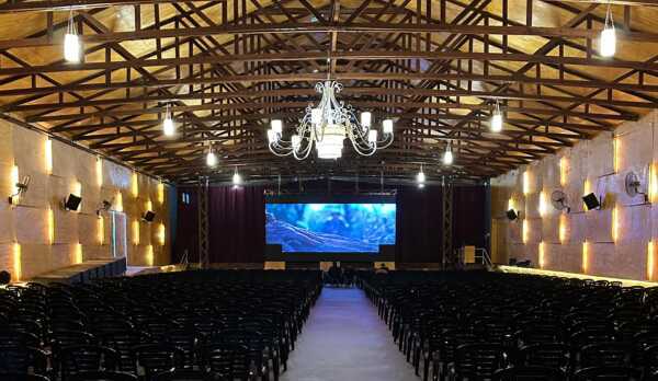 Alem inaugura hoy su cine teatro con capacidad para mil personas y transmitirá el debut de Argentina en el Mundial cine teatro alem