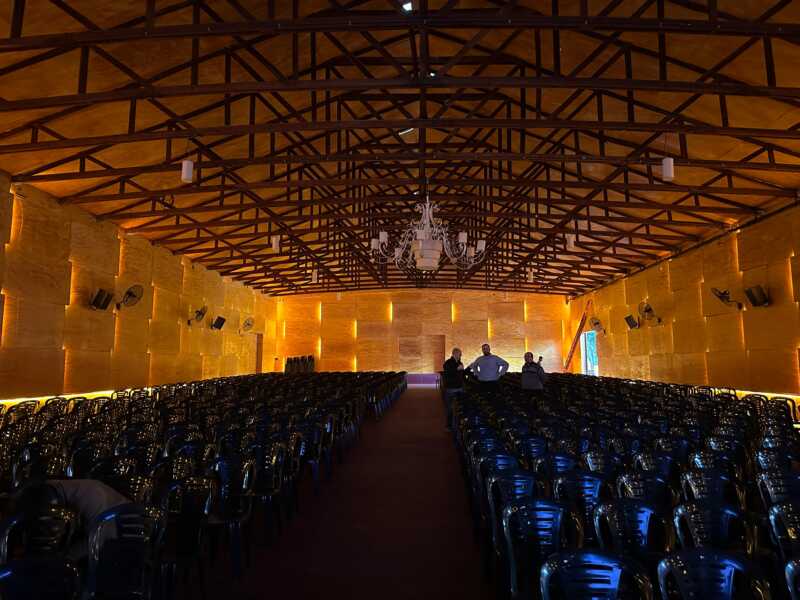Alem inaugura hoy su cine teatro con capacidad para mil personas y transmitirá el debut de Argentina en el Mundial 2 cine teatro alem 2 - 1