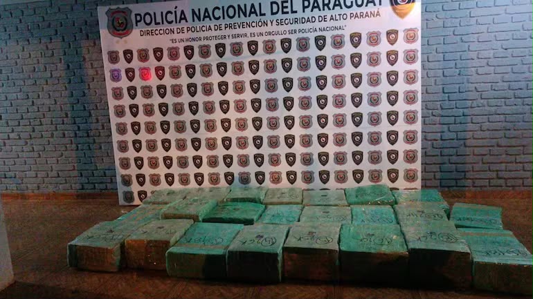 Incautan más de 500 kilos de marihuana en un puerto clandestino de Ciudad del Este este
