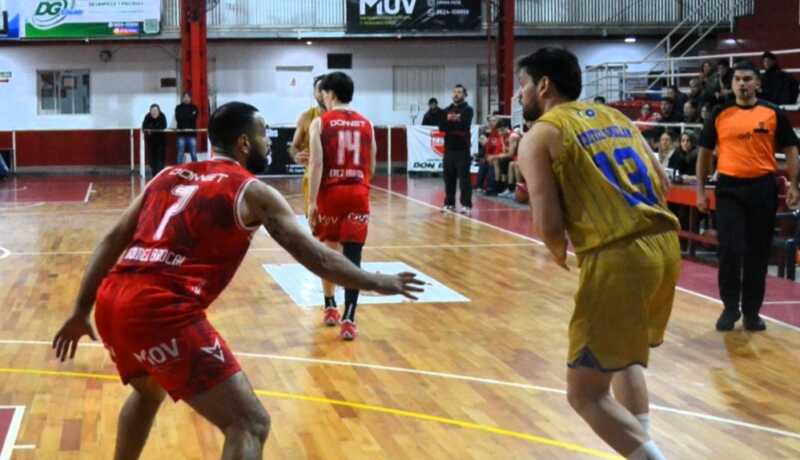 Mitre y CAPRI ganaron como visitantes en el primer juego de los playoffs de la Liga Federal y quedaron a una victoria de la clasificación. Tokio cayó ajustadamente ante Hércules en Charata y está obligado a ganar en Posadas para seguir con vida.