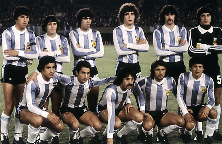 Este 25 de junio se cumplen 48 años de la histórica conquista de la Selección argentina en el Mundial de 1978. Con Mario Kempes como figura, el equipo de César Luis Menotti derrotó a Países Bajos en el Monumental y obtuvo la primera Copa del Mundo de su historia.