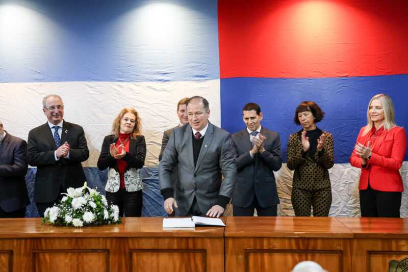 Andrés Poujade juró como nuevo ministro del Superior Tribunal de Justicia de Misiones poujade