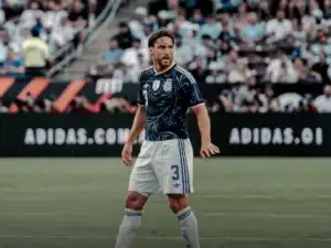 La Selección Argentina sufrió una baja sensible de cara al debut en el Mundial 2026. Nicolás Tagliafico quedó descartado para enfrentar a Argelia por una lesión muscular y Lionel Scaloni ya tiene a su posible reemplazante.