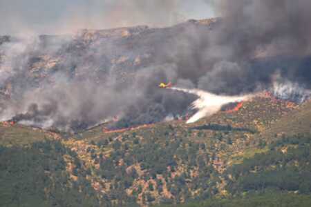 España declaró la emergencia nacional por incendios: más de 63.000 personas fueron evacuadas o confinadas 720 1 2 - 5