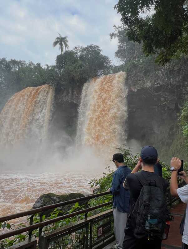 El Parque Nacional Iguazú emitió un comunicado tras el accidente fatal en el lado brasileño de las Cataratas 4 753488542 18089313587396157 1045873063587340750 n - 3