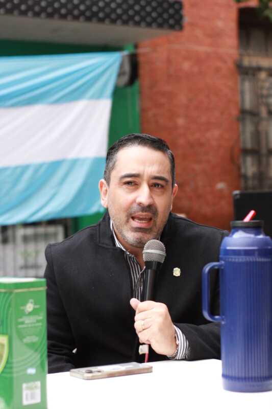 Alberto Arrúa aseguró que continúan las gestiones para lograr un IVA diferencial para Misiones. Además, habló sobre Zona Fría, subsidios para la garrafa de gas y la creación de tiendas libres en zonas de frontera.
