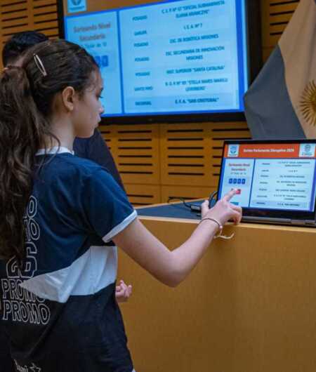Parlamento Disruptivo 2026: sortearon las escuelas que participarán de la nueva edición DSC 2370 - 2