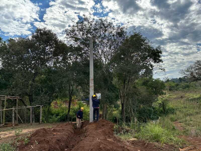 El proyecto busca acompañar el crecimiento urbano del barrio San Cayetano con infraestructura eléctrica moderna y segura.