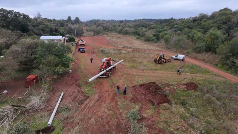 La obra permitirá regularizar el suministro eléctrico para doce familias e incorpora una nueva subestación transformadora y alumbrado LED.