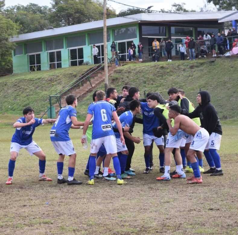 Todo listo para el inicio del Clausura de la Súper Liga Posadeña 2 La Súper Liga Posadeña comenzará el 8 de agosto con seis partidos y mantendrá el mismo formato de competencia del Torneo Apertura.