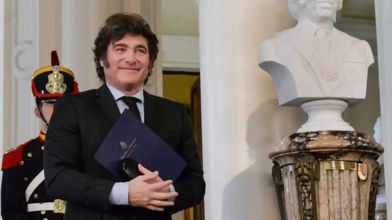 Milei inicia una gira por Ecuador y Colombia para reforzar vínculos bilaterales y participar de la asunción presidencial en Cali 4 Milei - 3