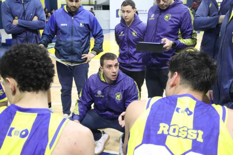 Mitre sueña con el ascenso a la Liga Argentina de básquet: "Ahora nos queda el paso más importante" 5 Bartolomé Mitre dejó atrás una de las series más intensas de la Liga Federal de Básquet al eliminar a Tokio en el clásico posadeño y meterse en la definición por un lugar en la Liga Argentina. Tras el festejo, el entrenador Matías Martinho ya puso el foco en el próximo desafío frente a El Ceibo de San Francisco.
