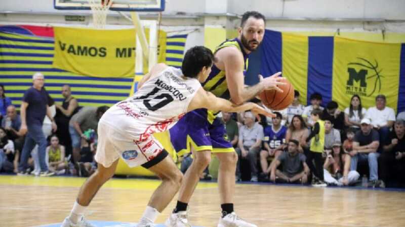 Mitre derrotó 67-66 a Tokio en un clásico inolvidable, igualó la serie de cuartos de final de la Liga Federal de Básquet y definirá el pase a semifinales este lunes en Posadas.