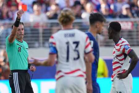 Polémica en el Mundial: la FIFA deja en suspenso la sanción de Balogun Mundial