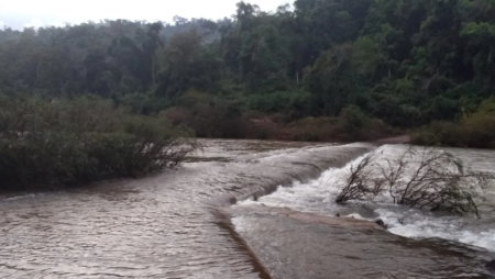 Cerraron el acceso al Parque Provincial Moconá por la crecida del arroyo Yabotí Parque