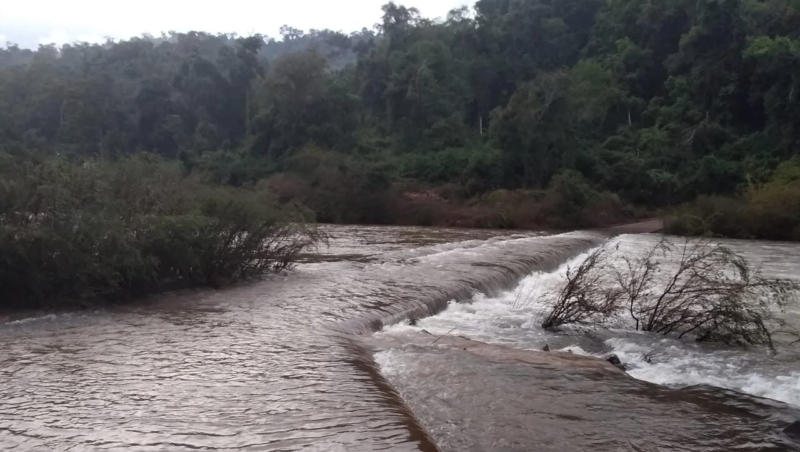 Cerraron el acceso al Parque Provincial Moconá por la crecida del arroyo Yabotí Parque