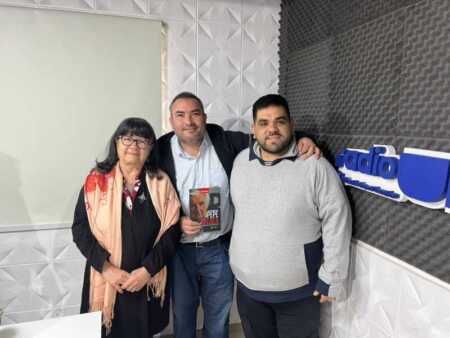 Presentan en Posadas un libro que rescata el pensamiento y la humanidad de Pepe Mujica libro Pepe Mujica