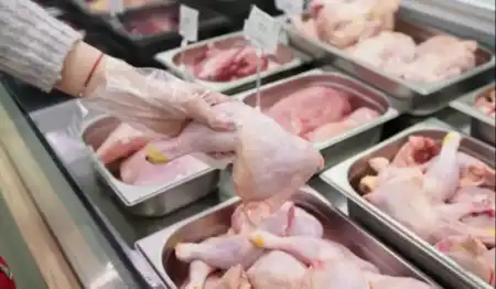 El pollo se impone en la mesa argentina y desplaza a la carne vacuna Pollo carne argentina