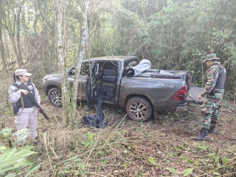 Golpe al narcotráfico en Eldorado: secuestraron casi una tonelada de marihuana valuada en más de $3.700 millones 3 Prefectura 3 - 2