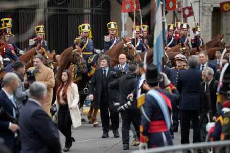 Sin Villarruel, Milei participó del Tedeum por el Día de la Independencia junto a su nuevo Gabinete Milei en el tedeum