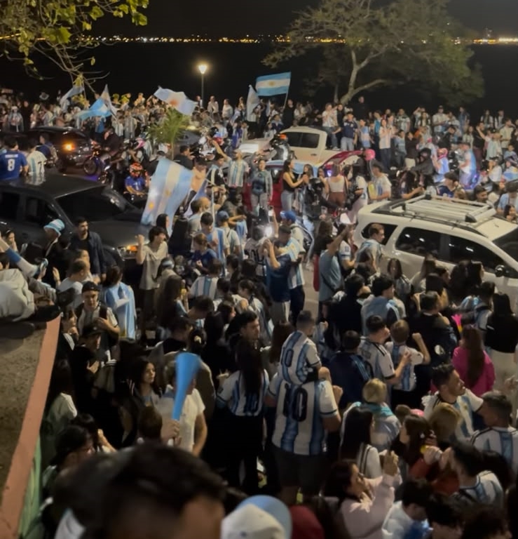 ¡Vamos nosotros! Así festejó Misiones el pase de la Selección Argentina a la final del Mundial 2026 43 WhatsApp Image 2026 07 15 at 19.18.26 - 42
