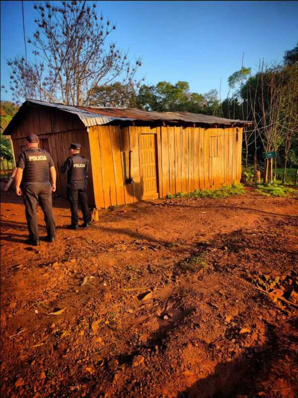 El Soberbio: siguen evacuadas 41 familias y postergan el regreso por nuevas lluvias 3 Evacuados en El Soberbio: las familias deberán esperar antes de volver a sus casas