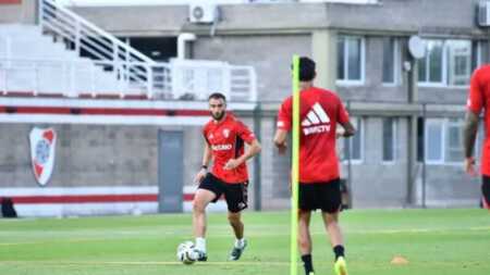 River rechazó el pedido del plantel y Pezzella y Bustos seguirán entrenándose apartados River