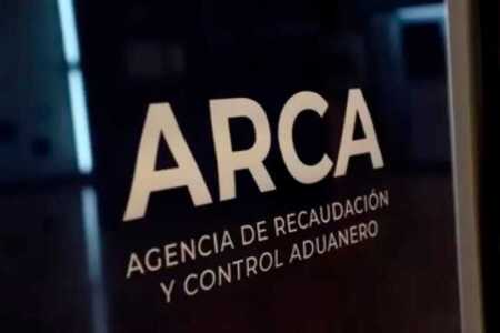 ARCA amplió la obligación de emitir comprobantes electrónicos. Conocé quiénes deberán cumplirla desde noviembre de 2026 y marzo de 2027.