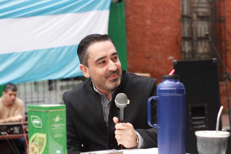 Alberto Arrúa aseguró que continúan las gestiones para lograr un IVA diferencial para Misiones. Además, habló sobre Zona Fría, subsidios para la garrafa de gas y la creación de tiendas libres en zonas de frontera.