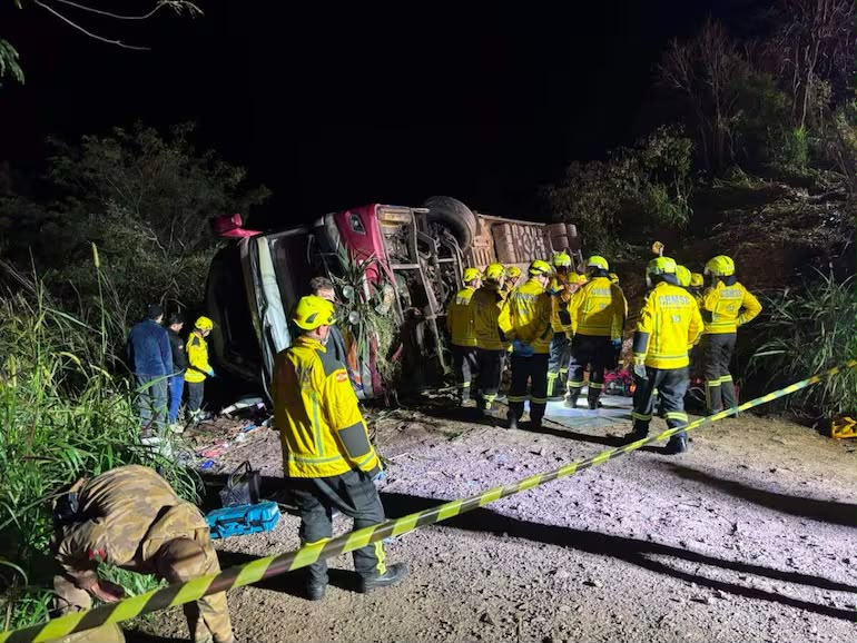 bus parajuay brasil 1 - 2