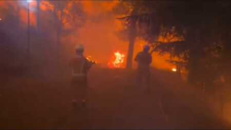 Incendios en Francia y España: más de 300.000 evacuados y despliegue militar histórico Incendios