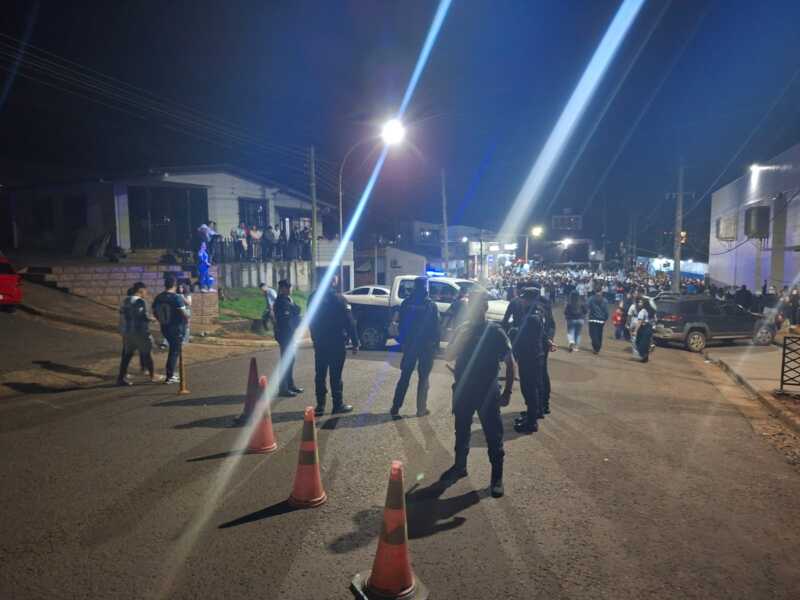 Ataque a policía en Bernardo de Irigoyen: no ocurrió en el lugar de los festejos y buscan al agresor brasileño irigoyen ataque policias - 2