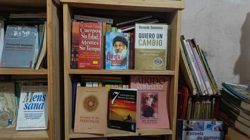 La librería La Palma renueva su campaña solidaria para solventar el alquiler y gastos médicos de su fundador 8 librearia la palma 2 - 7