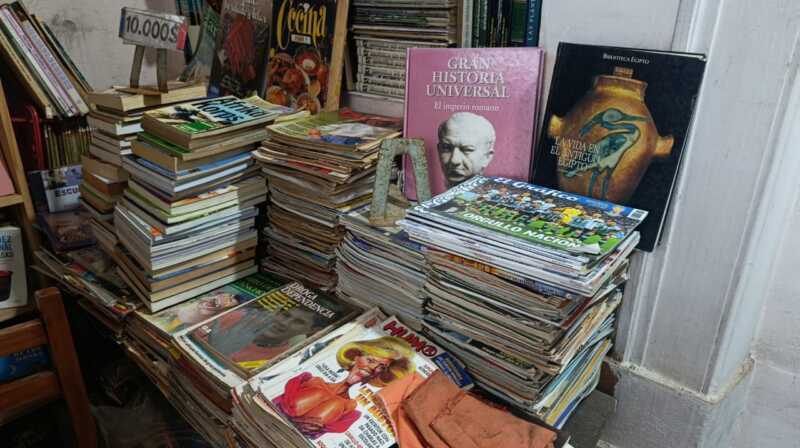 La librería La Palma renueva su campaña solidaria para solventar el alquiler y gastos médicos de su fundador 6 librearia la palma 3 - 5