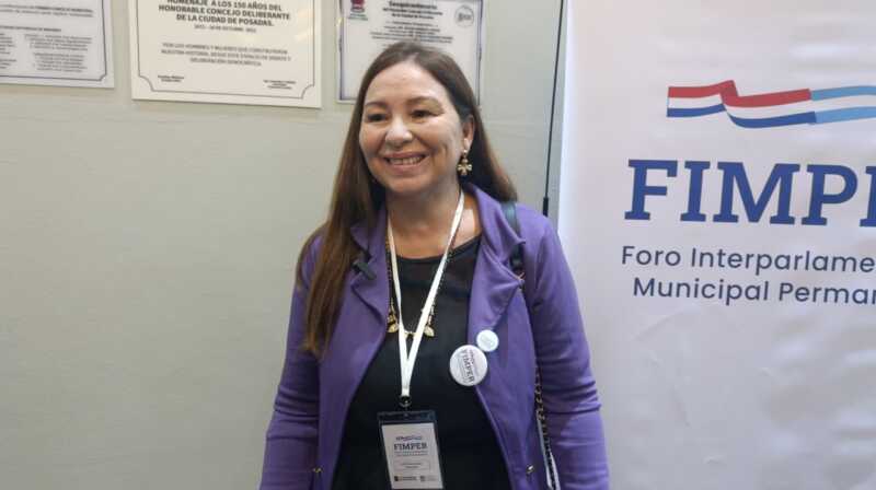 Fernández: “El puente Posadas-Encarnación está construido para cargas dinámicas, no estáticas, porque puede colapsar” 3 maria elena fernandez - 2