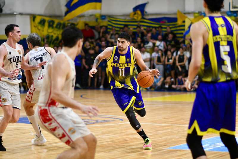 Mitre sueña con el ascenso a la Liga Argentina de básquet: "Ahora nos queda el paso más importante" 3 Bartolomé Mitre dejó atrás una de las series más intensas de la Liga Federal de Básquet al eliminar a Tokio en el clásico posadeño y meterse en la definición por un lugar en la Liga Argentina. Tras el festejo, el entrenador Matías Martinho ya puso el foco en el próximo desafío frente a El Ceibo de San Francisco.