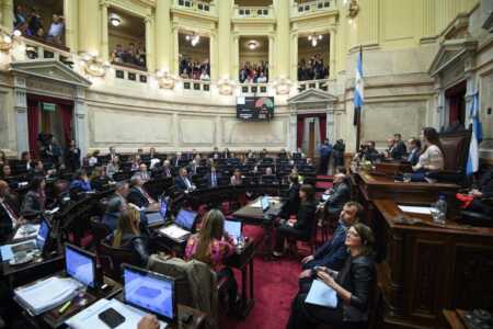 Milei impulsa una reforma aduanera y una desregulación del sector inmobiliario reforma