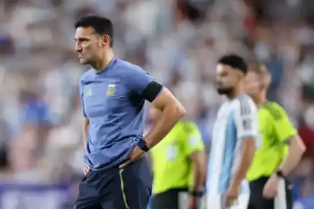 Scaloni define el equipo y De Paul es la gran duda para enfrentar a Inglaterra Lionel Scaloni publicó un emotivo mensaje tras la final del Mundial 2026, pidió disculpas a los hinchas y destacó la entrega de la Selección argentina.