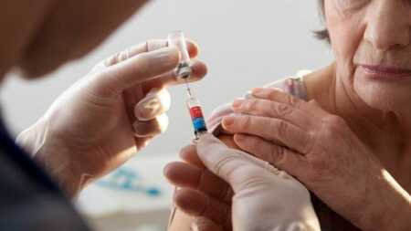 Vacunación antigripal y prevención de enfermedades respiratorias: las claves para cuidar la salud durante las vacaciones de invierno Las autoridades sanitarias recomiendan mantener actualizado el Calendario Nacional de Vacunación para reducir el impacto de las enfermedades respiratorias durante el invierno.