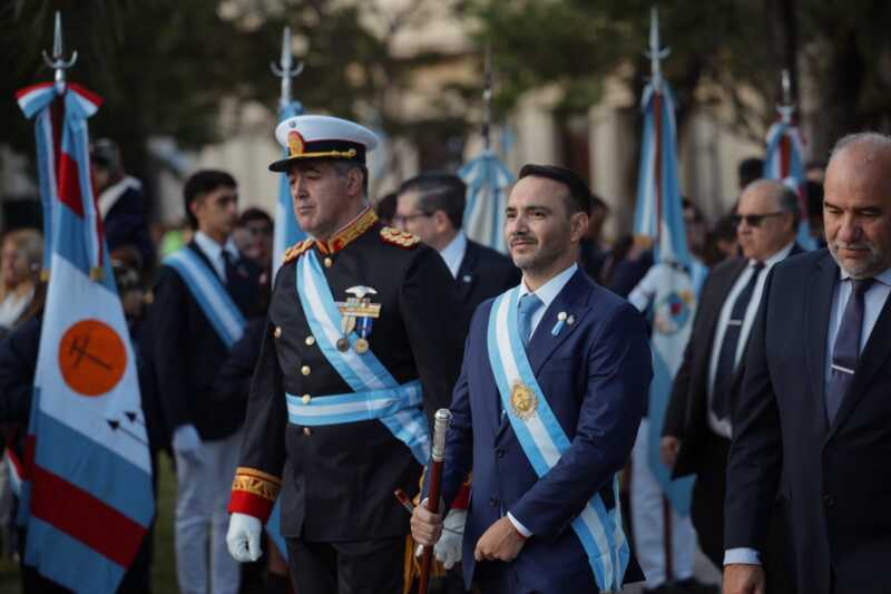 Juan Pablo Valdés llamó a construir “una Argentina más justa e igualitaria” durante el acto por el Día de la Independencia en Corrientes valdes corrientes