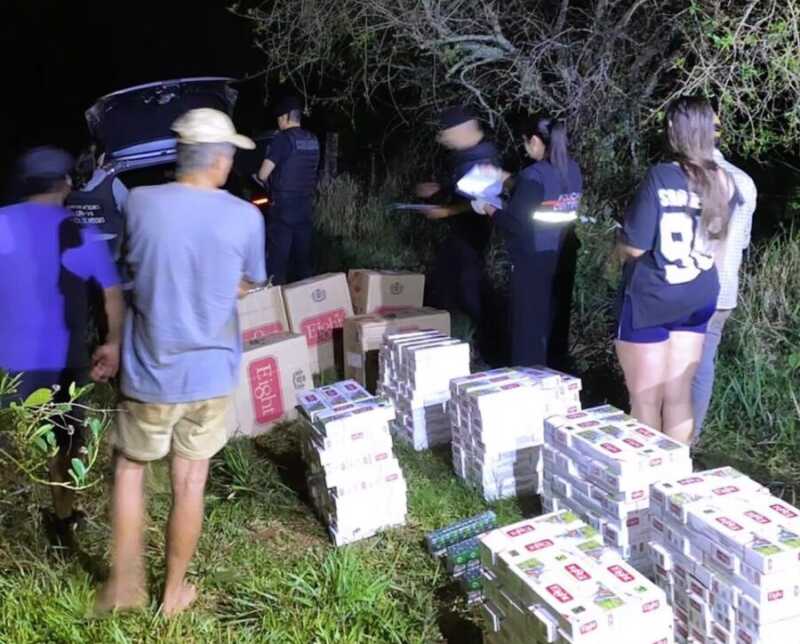Apóstoles: encontraron un auto robado con $13 millones en cigarrillos de contrabando Cigarrillo