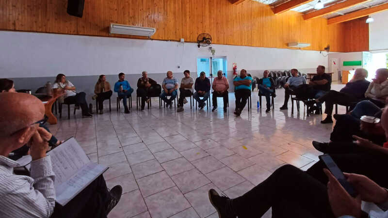 Té en Misiones: fijaron en $110 el kilo de brote y en $715 el té elaborado 3 La nueva zafra del té en Misiones ya tiene precio: el kilo quedó en $110