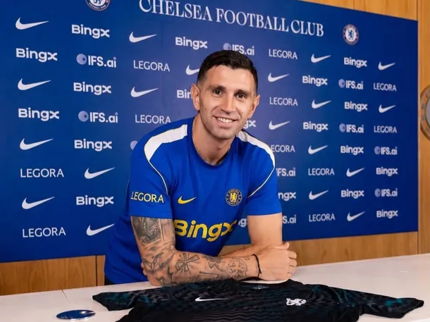debut con victoria para Dibu Martínez en el Chelsea 1 Dibu Chelsea