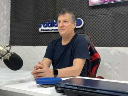 El filósofo y educador Eduardo Cazenave reflexionó sobre las nuevas modas digitales y la necesidad de comprender el lenguaje de las nuevas generaciones.
