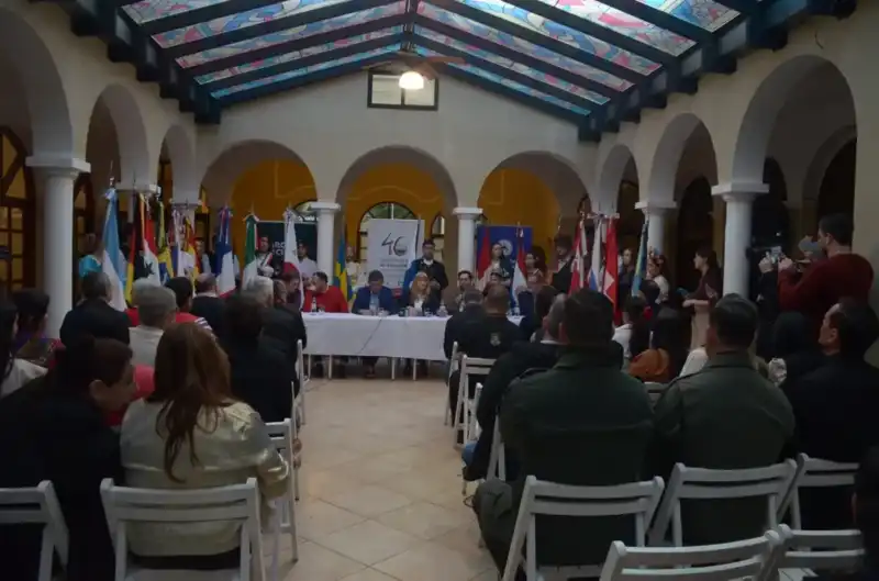 La 46° Fiesta Nacional del Inmigrante comenzó su recorrido promocional 10 En el lanzamiento de la gran Fiesta Nacional del Inmigrante pudimos adelantar la propuesta de c 2 - 9