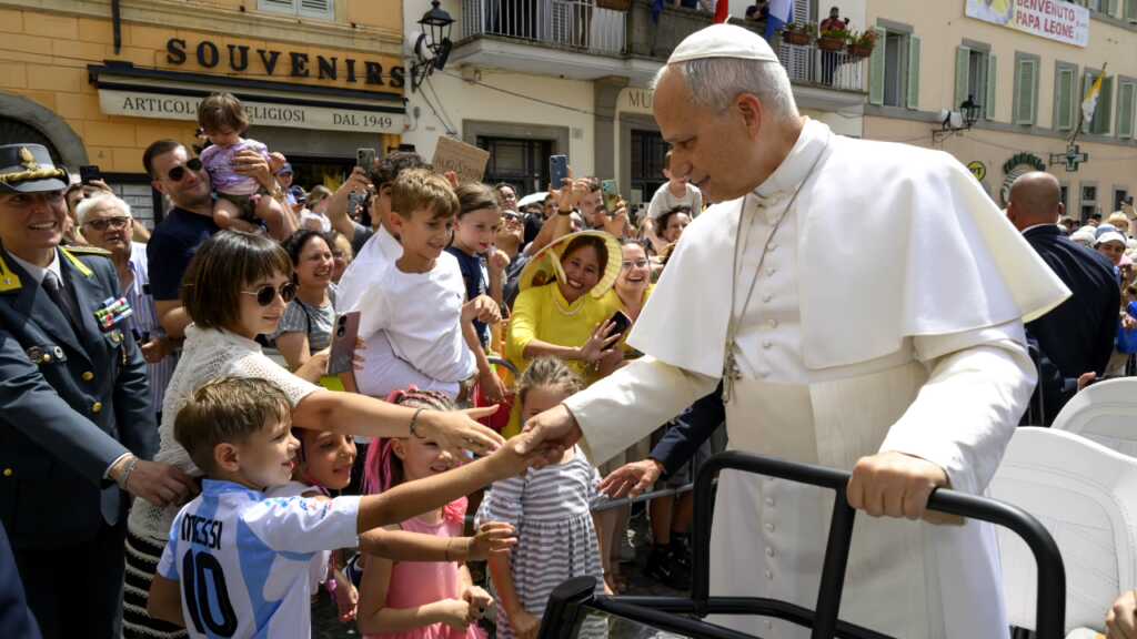 El Episcopado lanzó una colecta nacional para preparar la visita del papa León XIV Episco Papa - 1