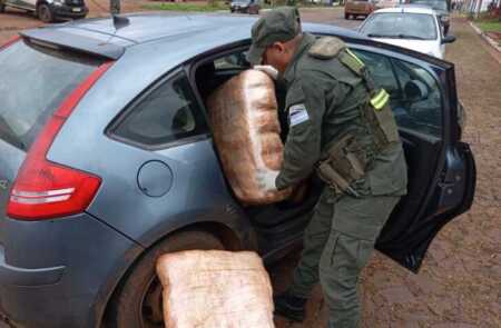 Gendarmes secuestraron más de 80 kilos de marihuana y detuvieron a dos personas en Misiones Gendarmes