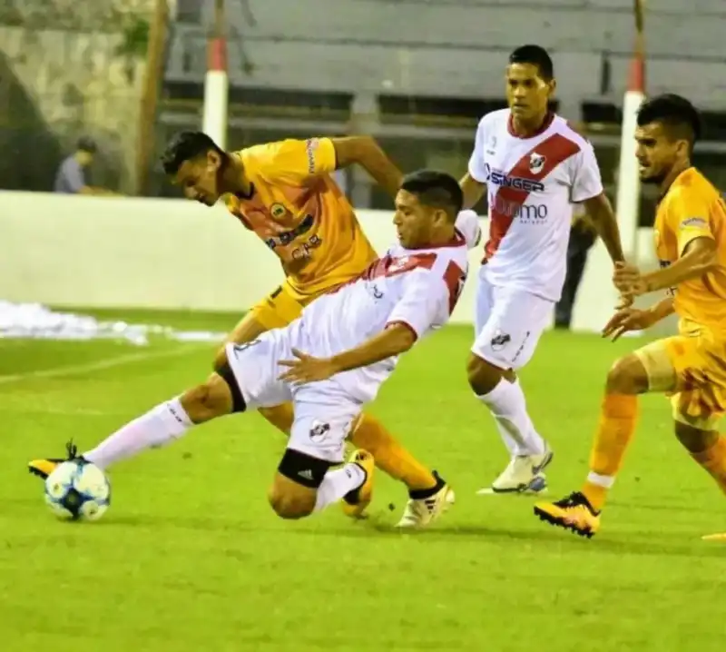 Crucero-Guaraní, otra vez frente a frente: el clásico misionero que vuelve al fútbol federal 2 Crucero del Norte y Guaraní Antonio Franco se enfrentarán este domingo desde las 16 por el Torneo Regional Federal Amateur 2026.