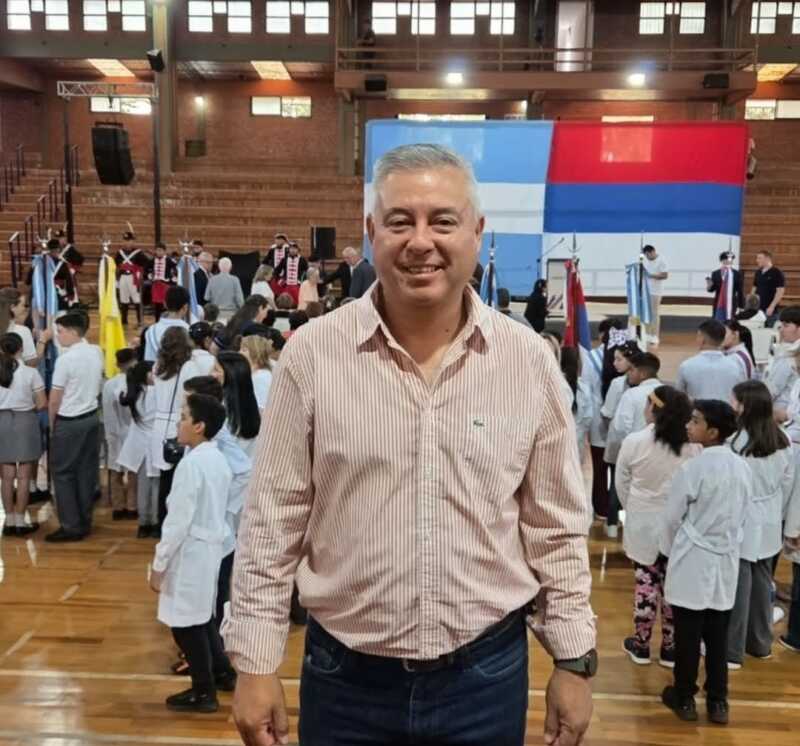 Javier Techeira confirmó que será candidato a intendente de Puerto Rico en 2027 y cuestionó la crisis económica 2 Techeira sostuvo que Puerto Rico tiene un fuerte potencial industrial, pero pidió mayor articulación entre el municipio y el empresariado.