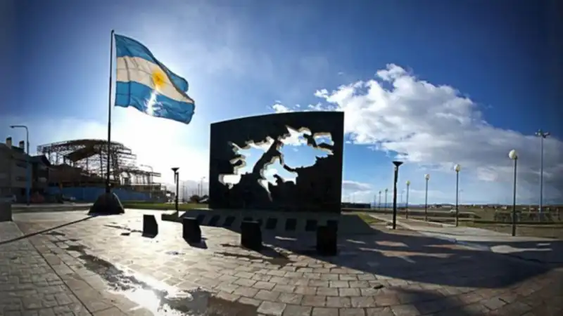 Estados Unidos evalúa retirar su respaldo al Reino Unido por las Islas Malvinas Malvinas